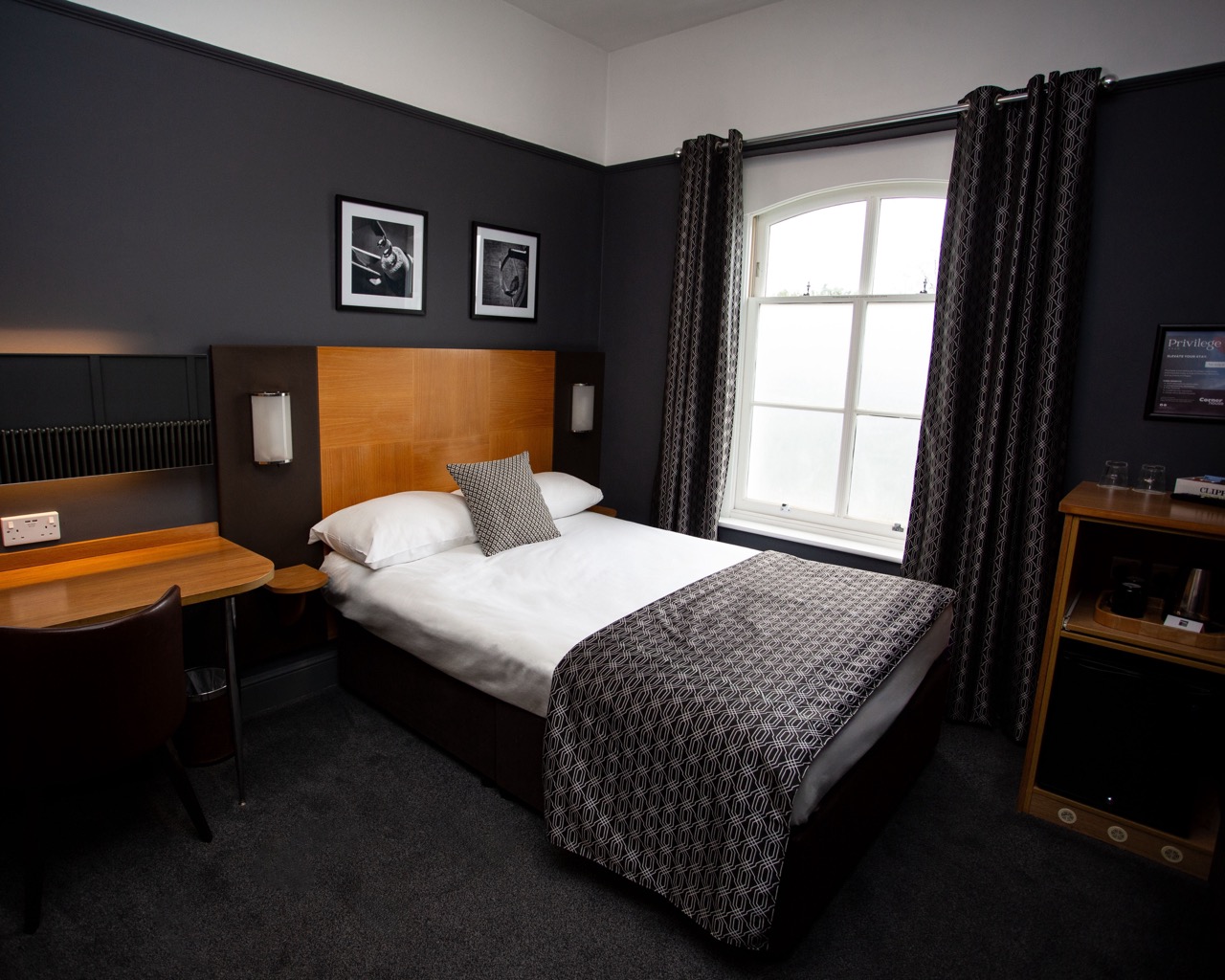 http://Double%20Room%20at%20the%20Corner%20House%20Hotel