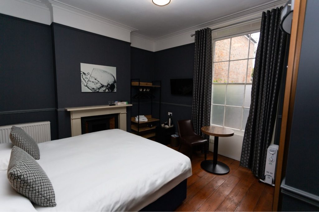 Paws and Relax Superking room at the corner house hotel